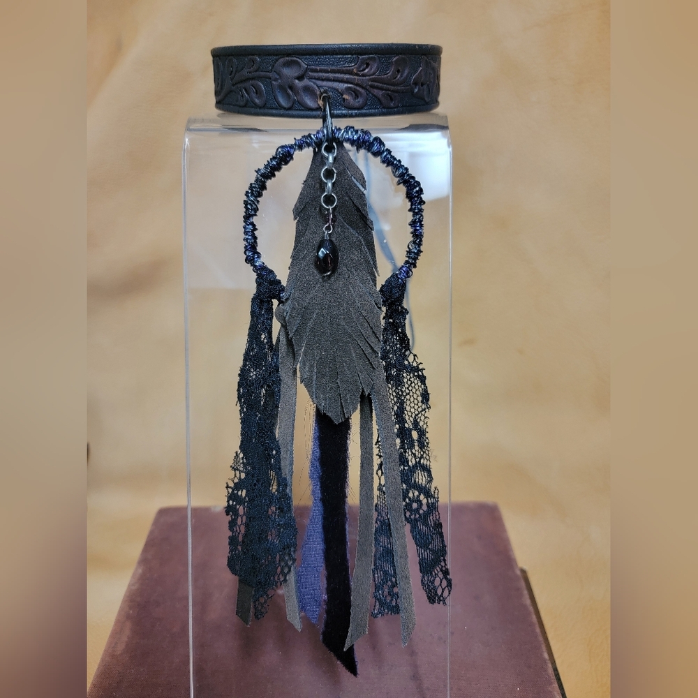 Bohemian Hippie Tooled Leather Choker Necklace With Suede Feather & Amethyst - Picture 2 of 12